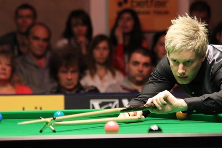 Why do Snooker Players Tap their Finger?