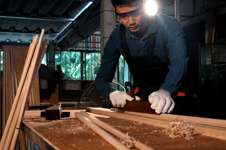 Materials Used in Snooker Cue Construction