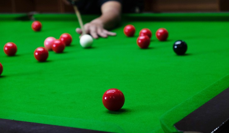 Six-Red Snooker - A Faster Pace