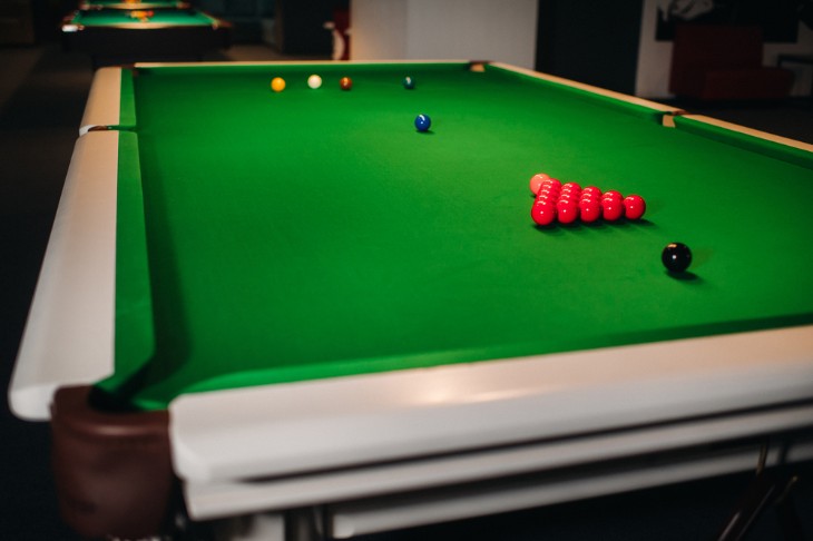 Transporting a Snooker Table Safely